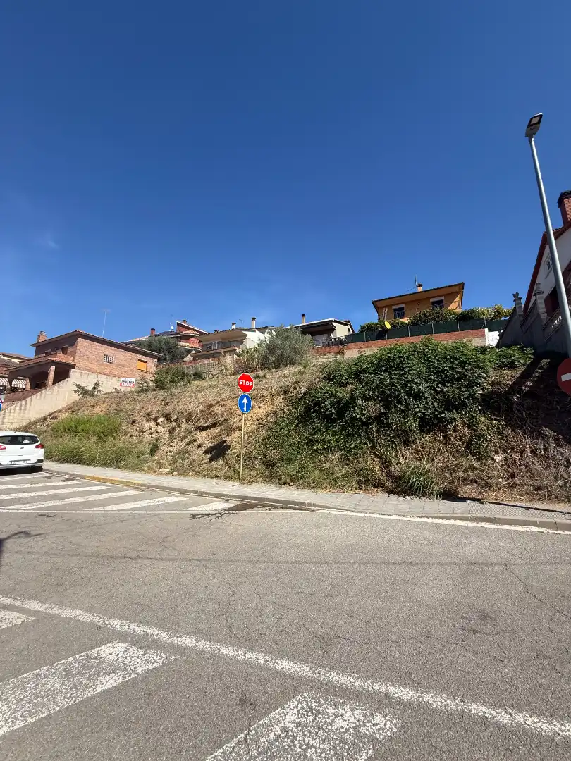 Terreno residenziale in vendita a Carrer Josep Maria Sert 16