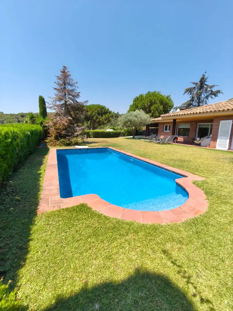 Swimming pool of Houses for sale in Sant Andreu de Llavaneres  with Air Conditioner, Heating and Private garden