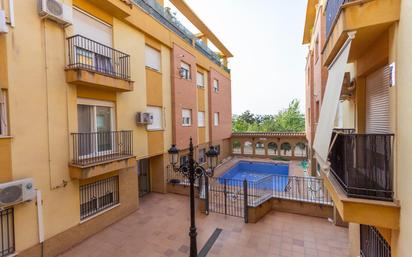 Piscina de Pis en venda en  Madrid Capital