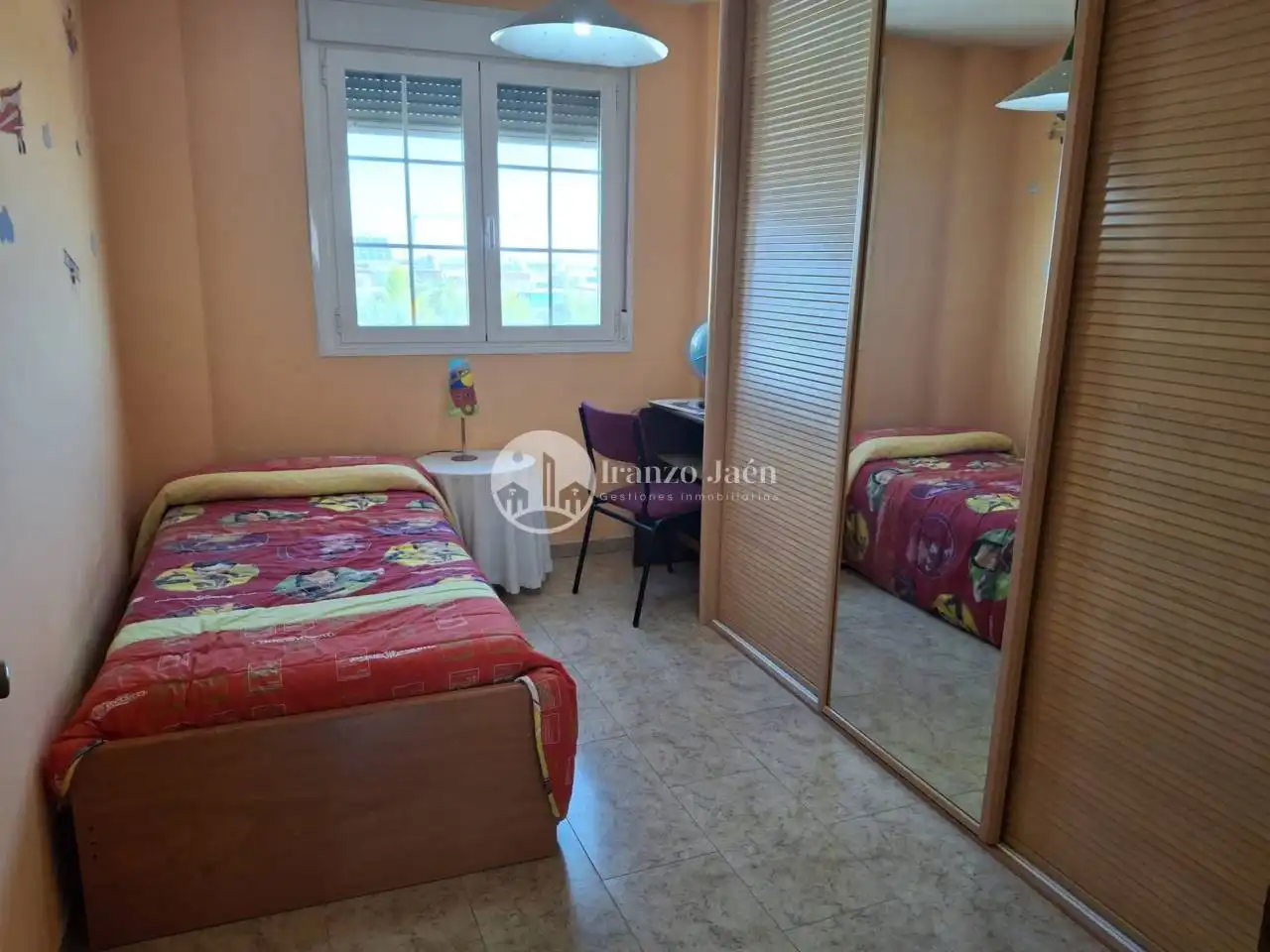 Habitación de Casa o chalet en venta en Jaén con Aire acondicionado, Calefacción y Terraza