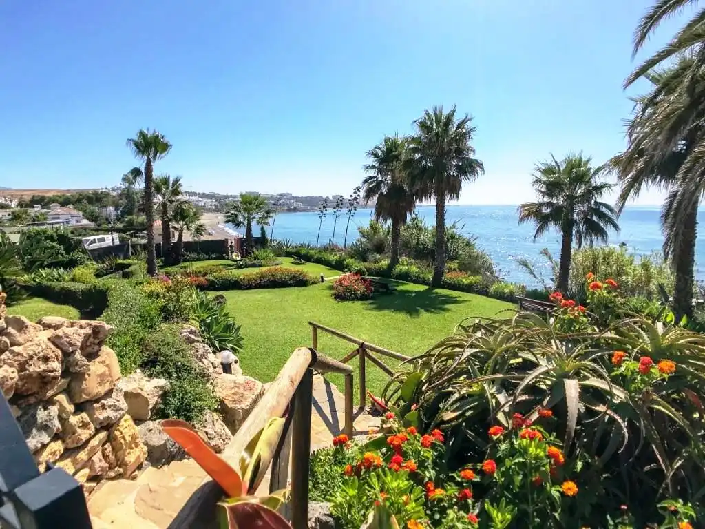Casa a schiera con terrazza in affitto a Costa Natura