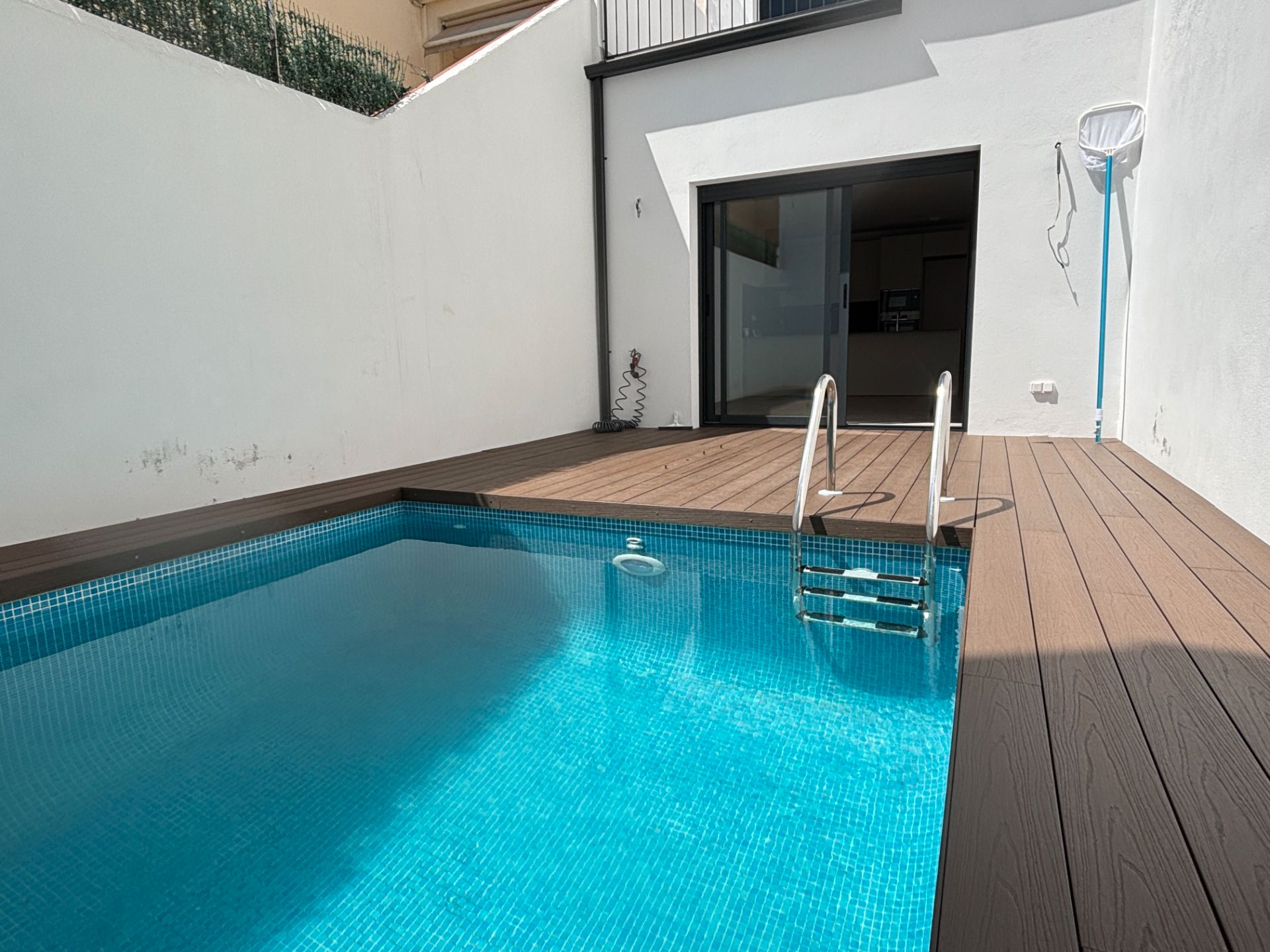 Piscina de Casa o xalet en venda en Terrassa amb Aire condicionat, Calefacció i Terrassa