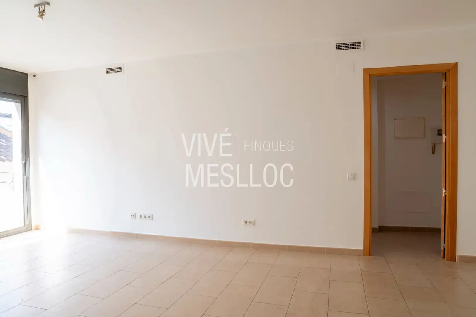 Wohnung zum Verkauf in El Masnou mit Klimaanlage, Heizung und Abstellraum