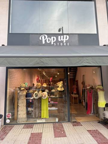 Local comercial en Alquiler en Avenida Avinguda Cavall Bernat, 12 en Centre - Platja