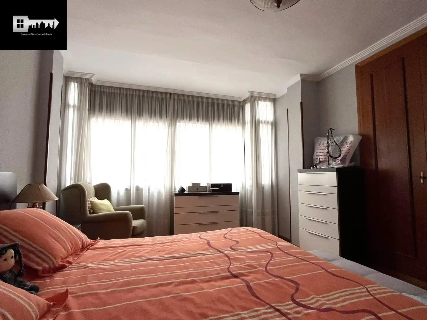 Habitación de Piso en venta en Alicante / Alacant con Aire acondicionado, Jardín privado y Parquet