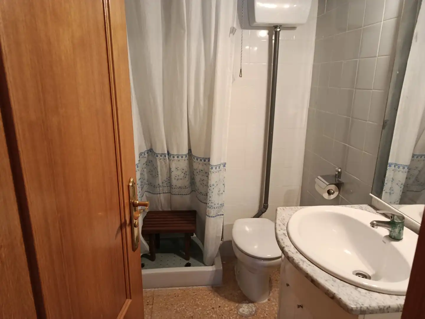 Baño de Piso en venta en Valencia con Aire acondicionado, Amueblado y Balcón