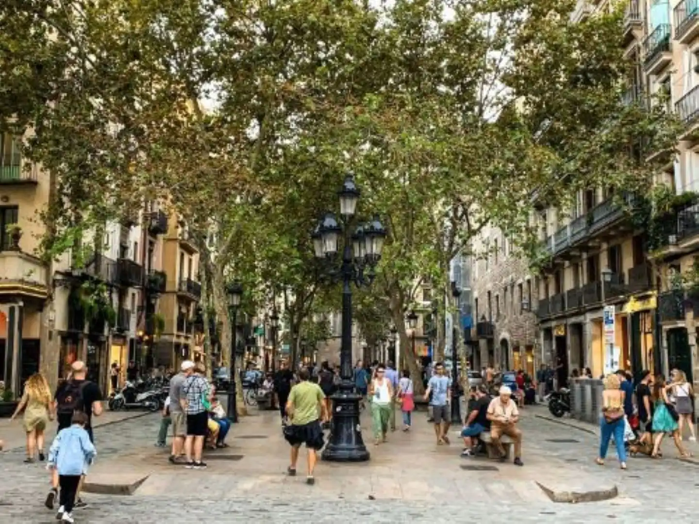 Außenansicht von Geschaftsraum zum Verkauf in Barcelona mit Klimaanlage