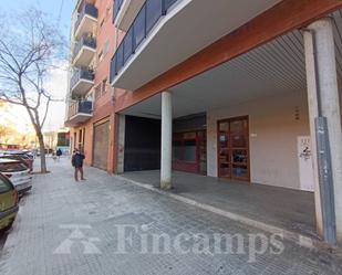 Vista exterior de Local en venda en Castellar del Vallès