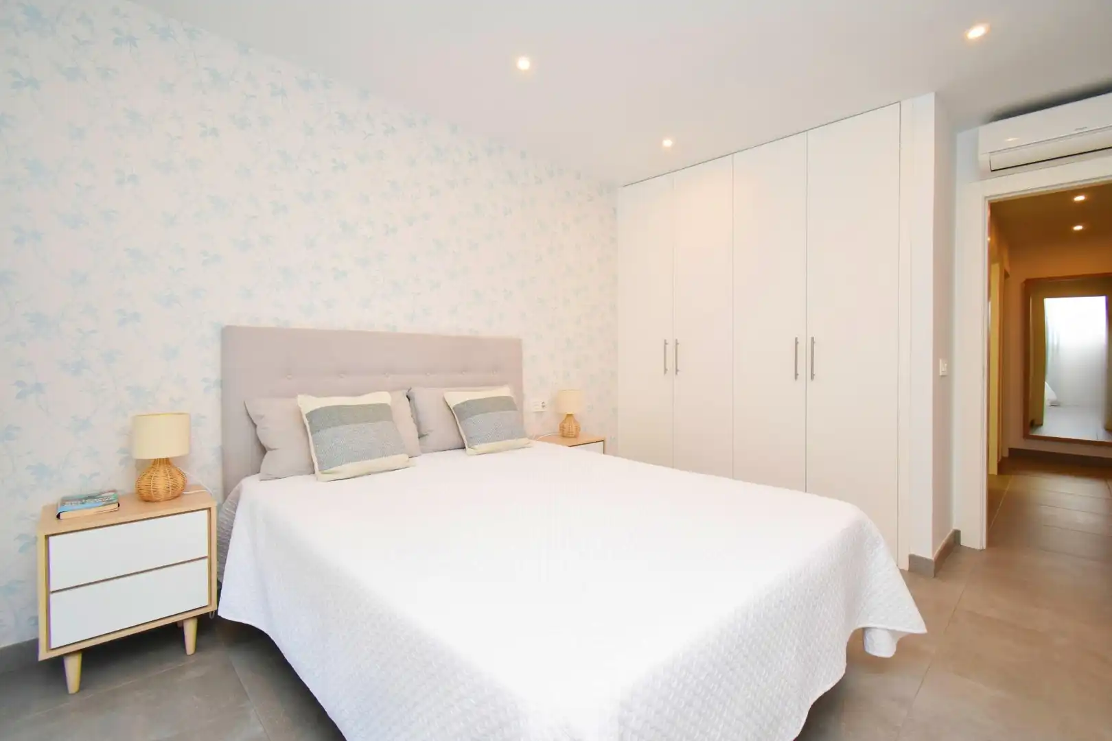 Habitación de Casa o chalet en venta en Almería con Aire acondicionado, Terraza y Trastero