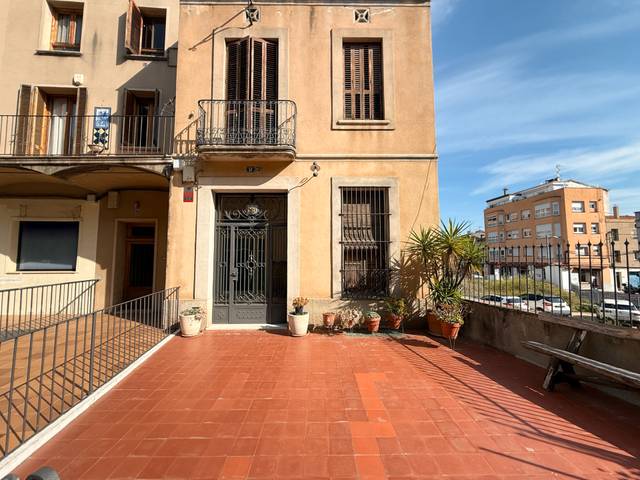 Casa adosada en Venta en Plaça de Vendre en Nucli Urbà