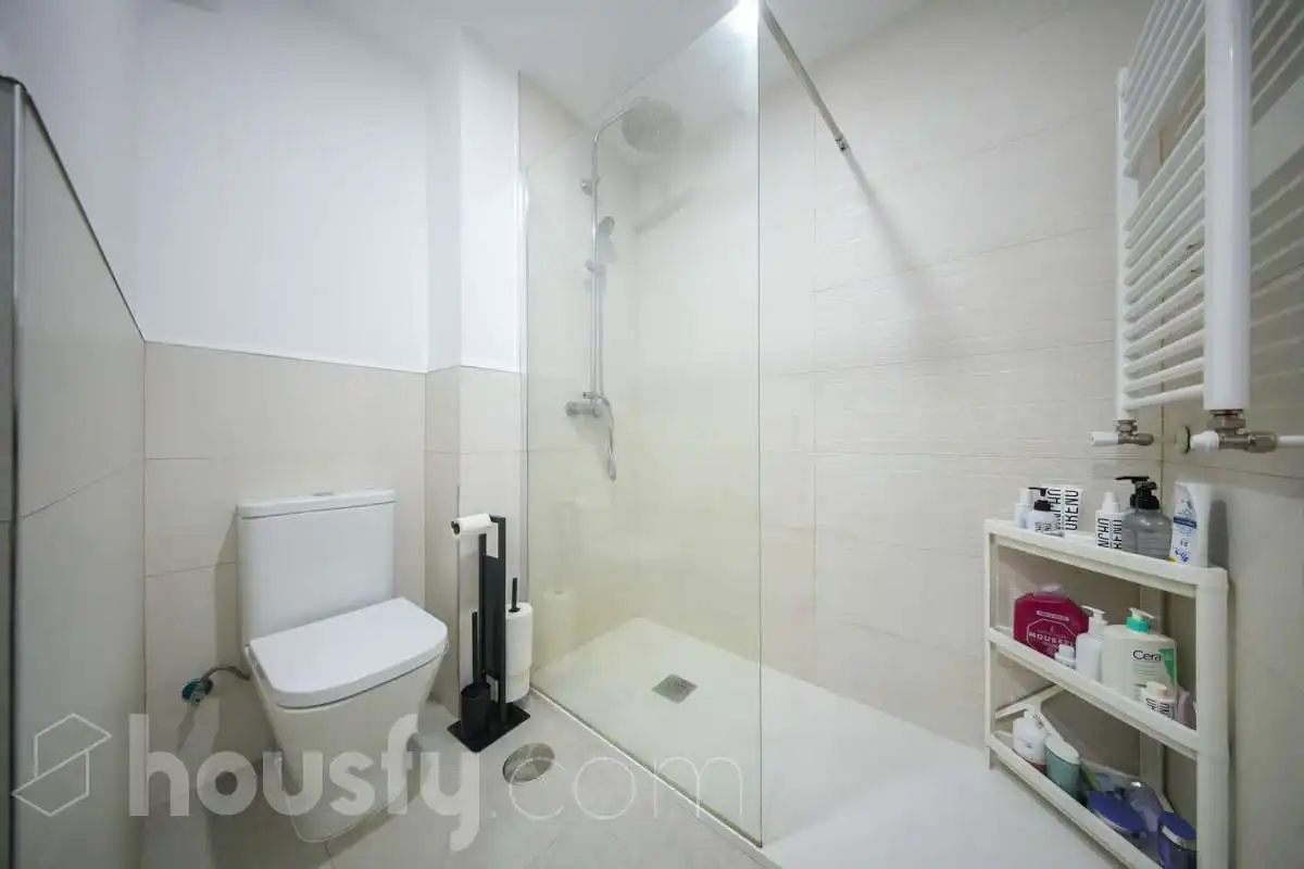 Baño de Piso en venta en Madrid con Aire acondicionado, Calefacción y Parquet