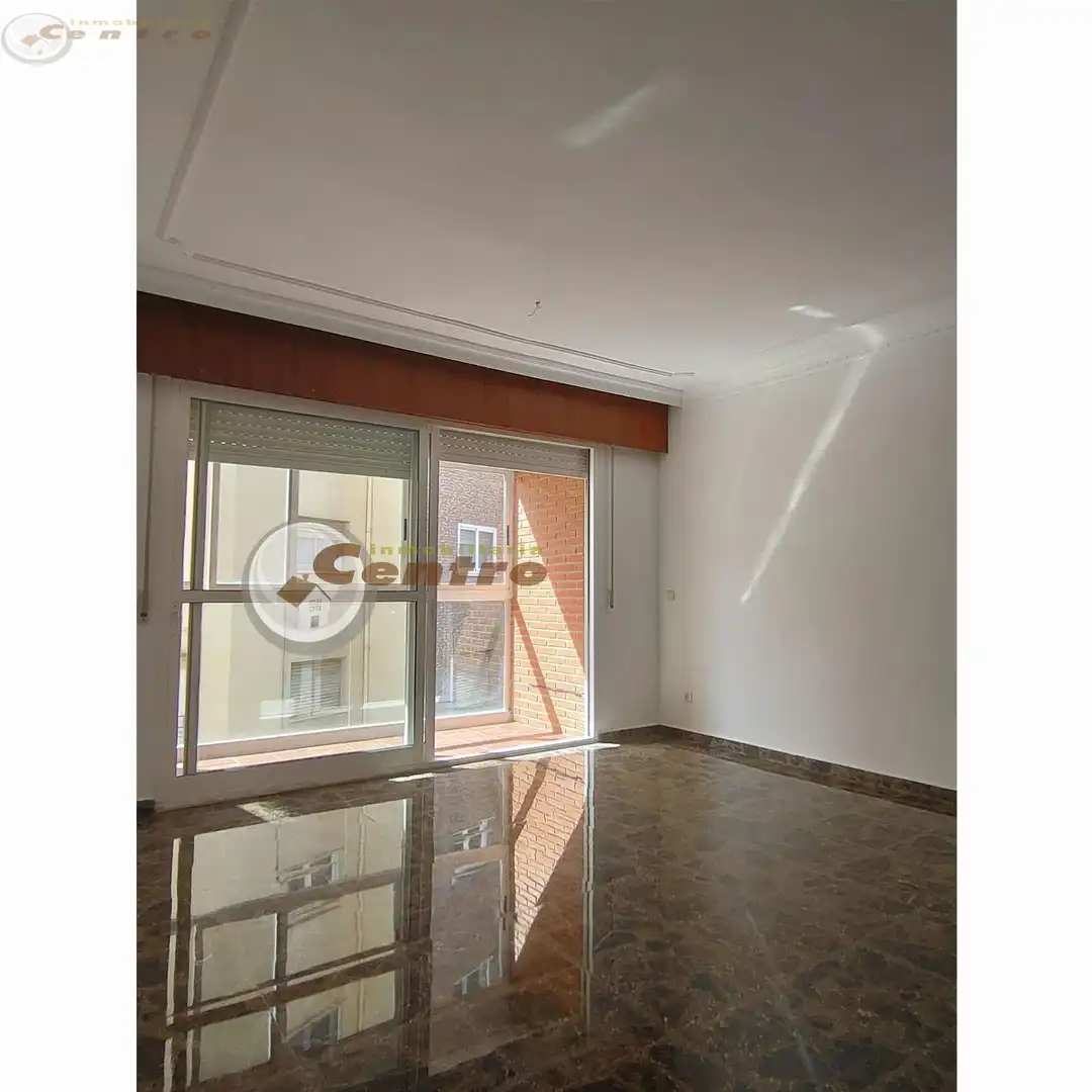 Vista exterior de Piso en venta en Albacete con Calefacción, Terraza y Trastero
