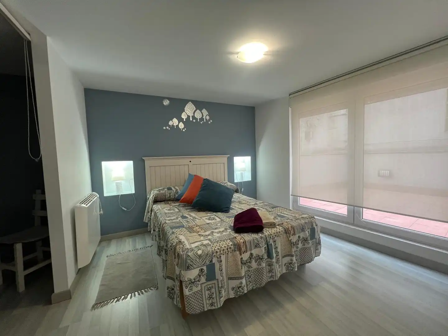 Dormitori de Apartament de lloguer en Lugo amb Calefacció, Terrassa i Moblat