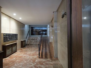 Flat with lift for sale in Calle de Antonio López 146