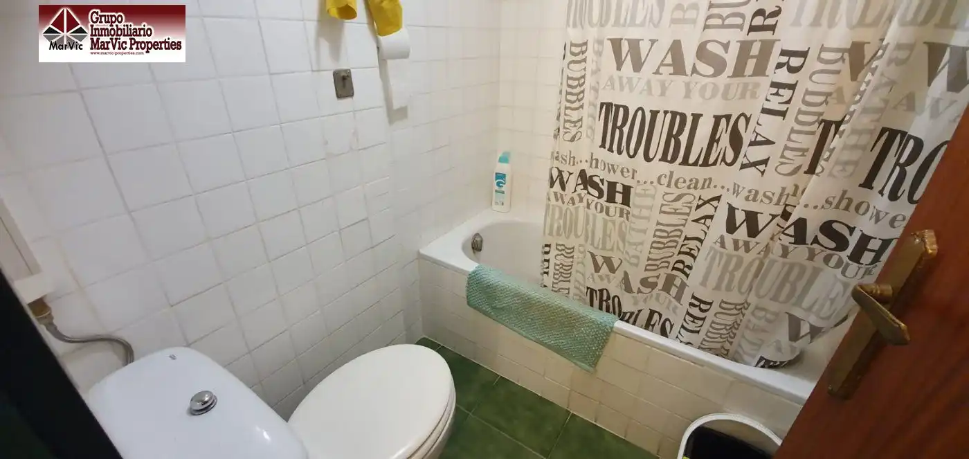 Bathroom of Study for sale in Benidorm  with Terrace, Furnished and Community pool