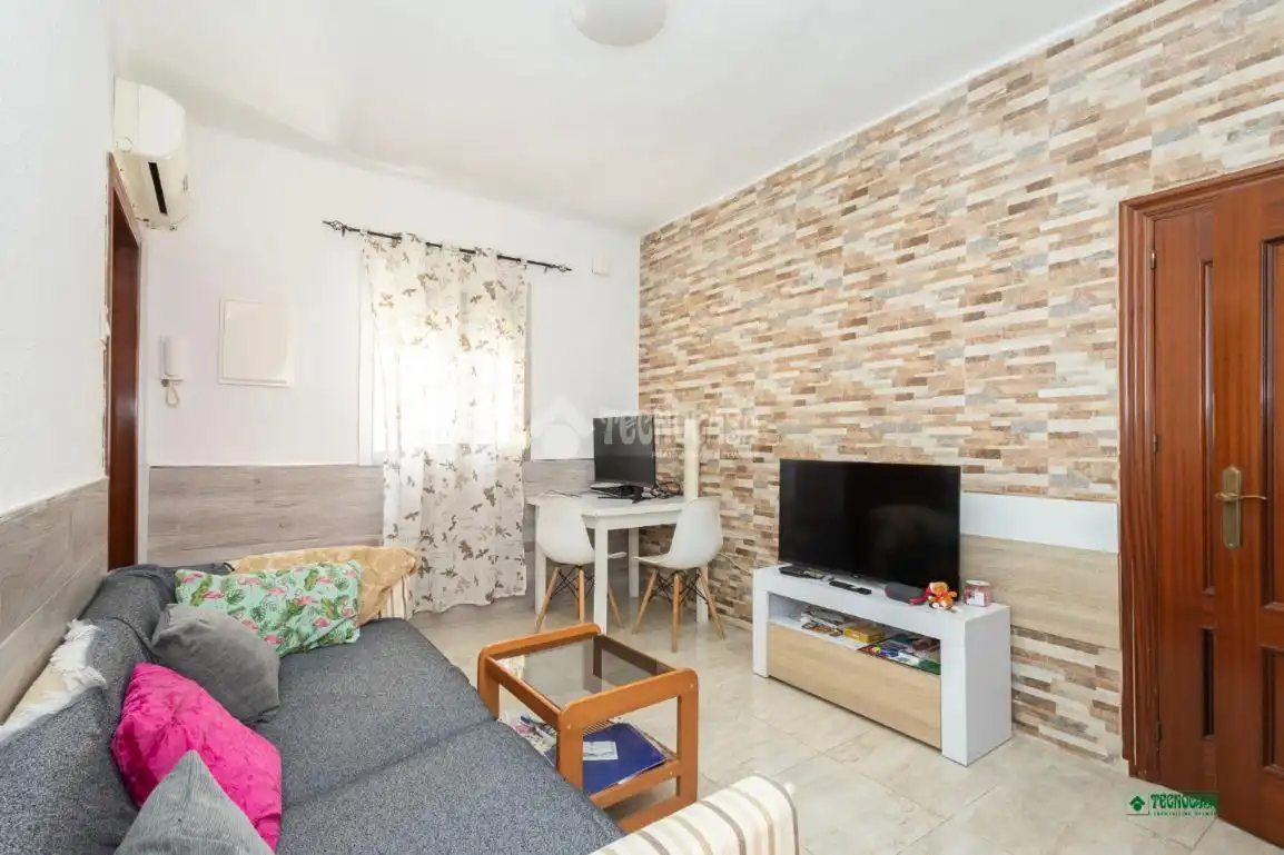 Sala de estar de Piso en venta en Almería