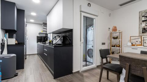 Foto 2 de Casa adosada en venta en Can Puiggener, Sabadell