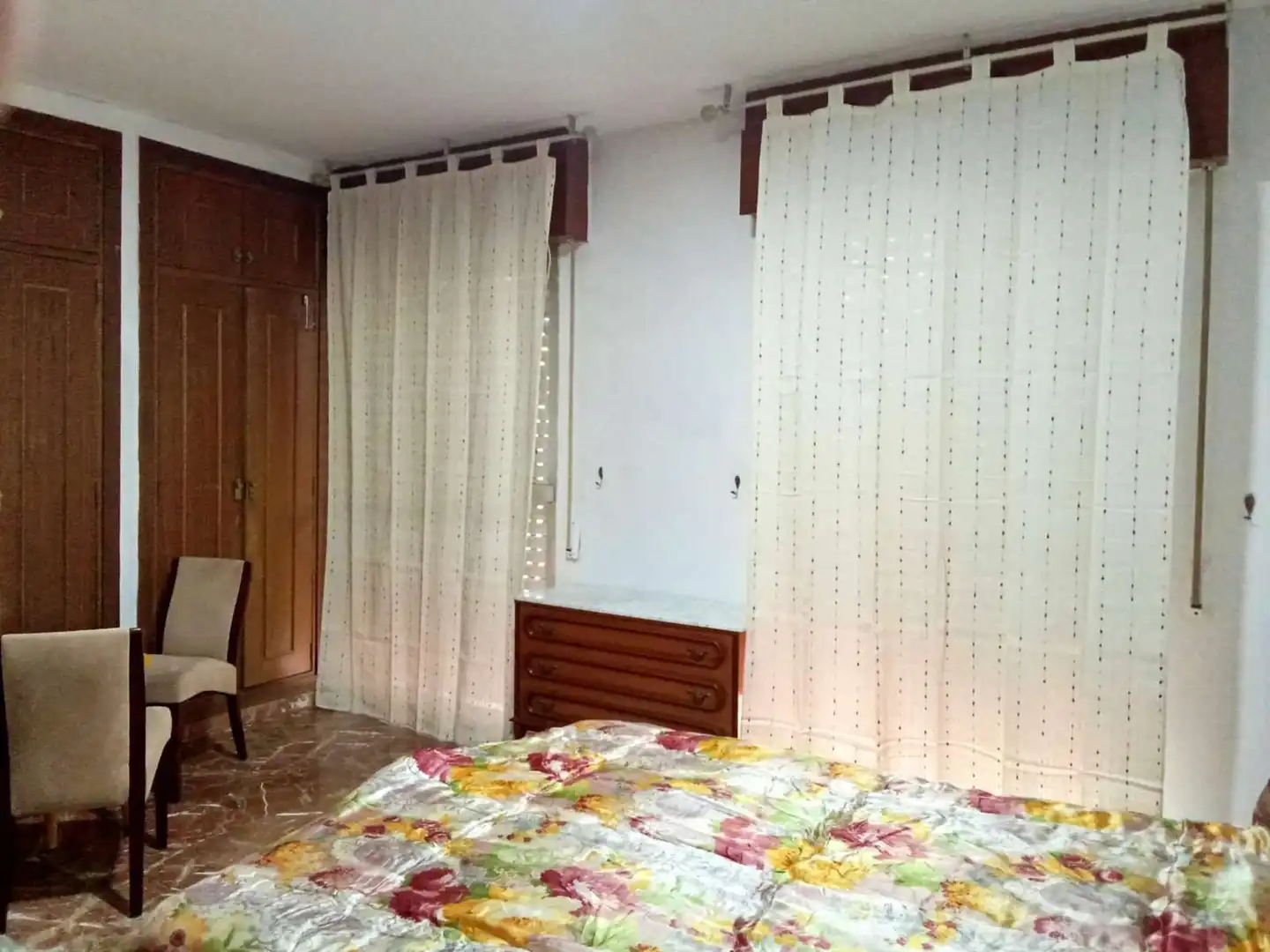 Bedroom of Flat for share in  Granada Capital  with Air Conditioner, Terrace and Furnished