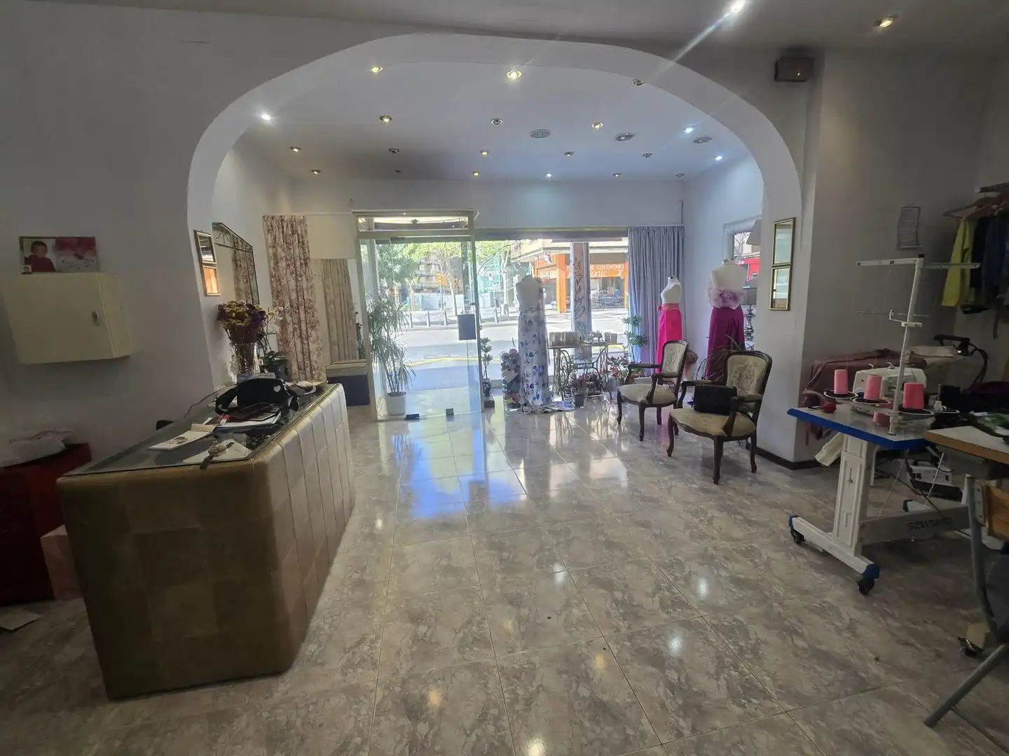 Local en venta en Els Hostalets