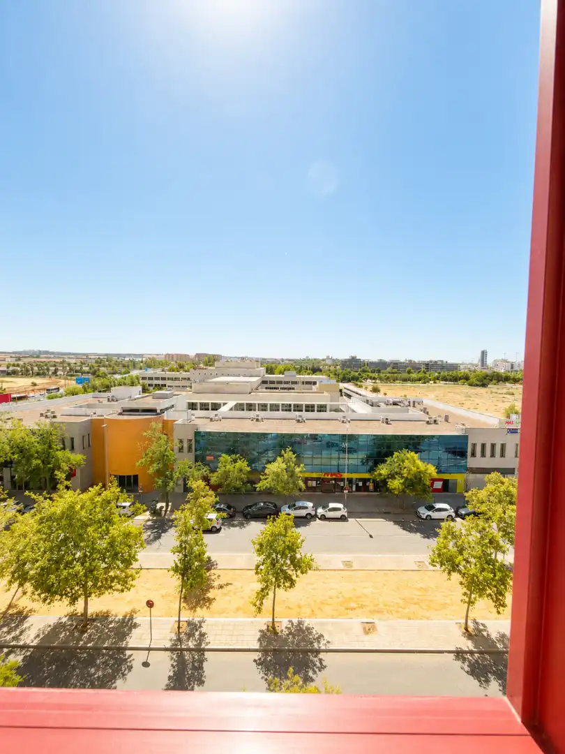 Exterior view of Flat for sale in Sevilla  with Air Conditioner and Community pool