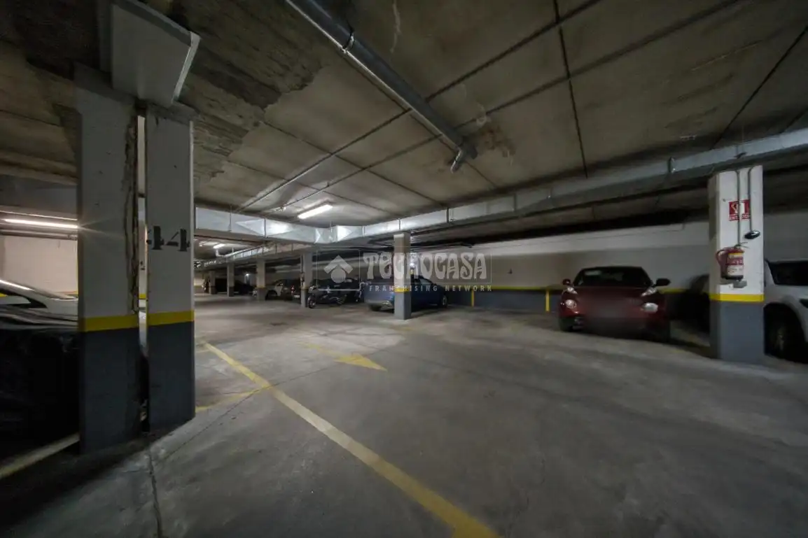 Parking of Garage for rent in Valladolid