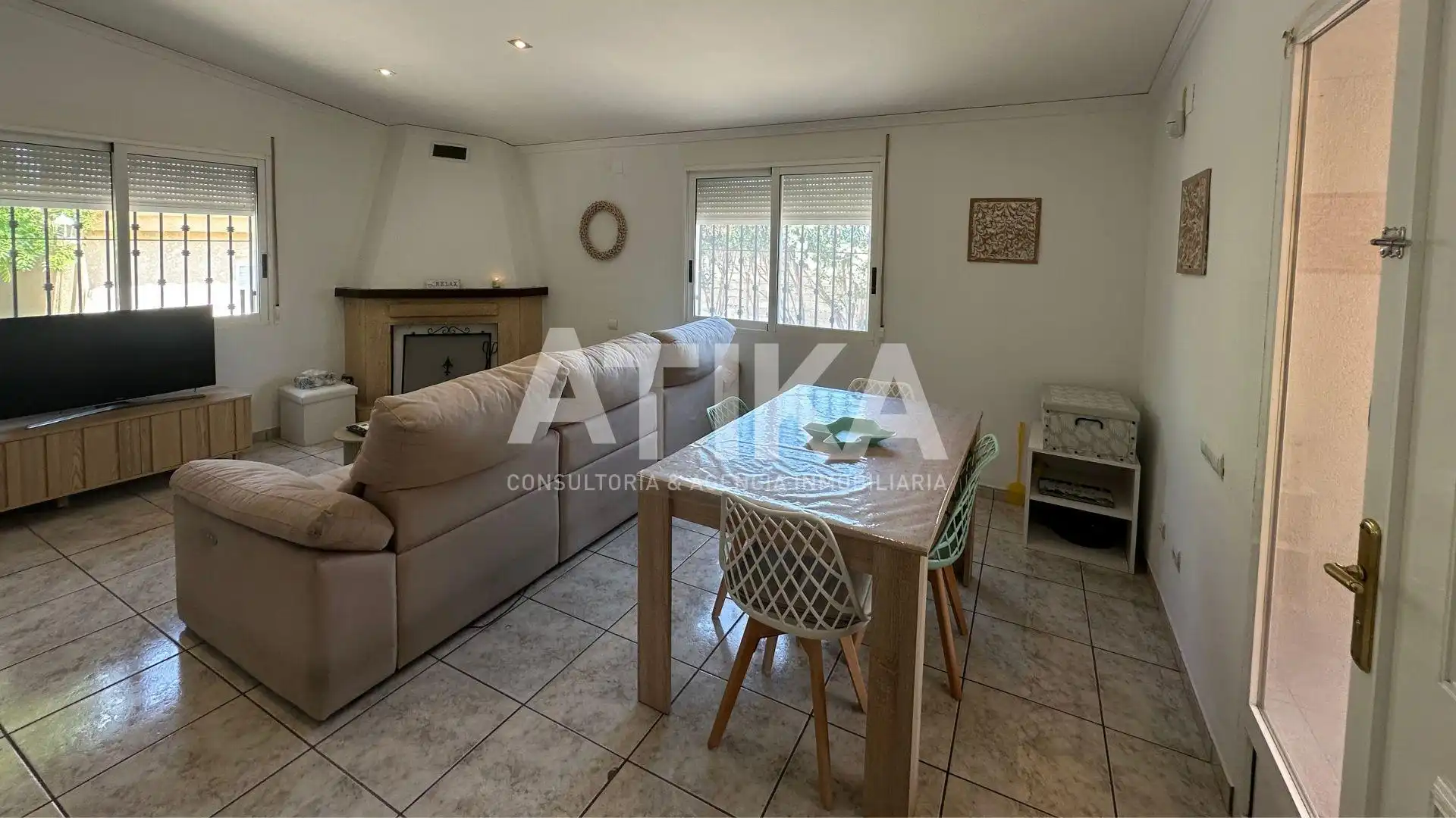 Sala de estar de Casa o chalet en venta en Ontinyent con Aire acondicionado, Jardín privado y Trastero