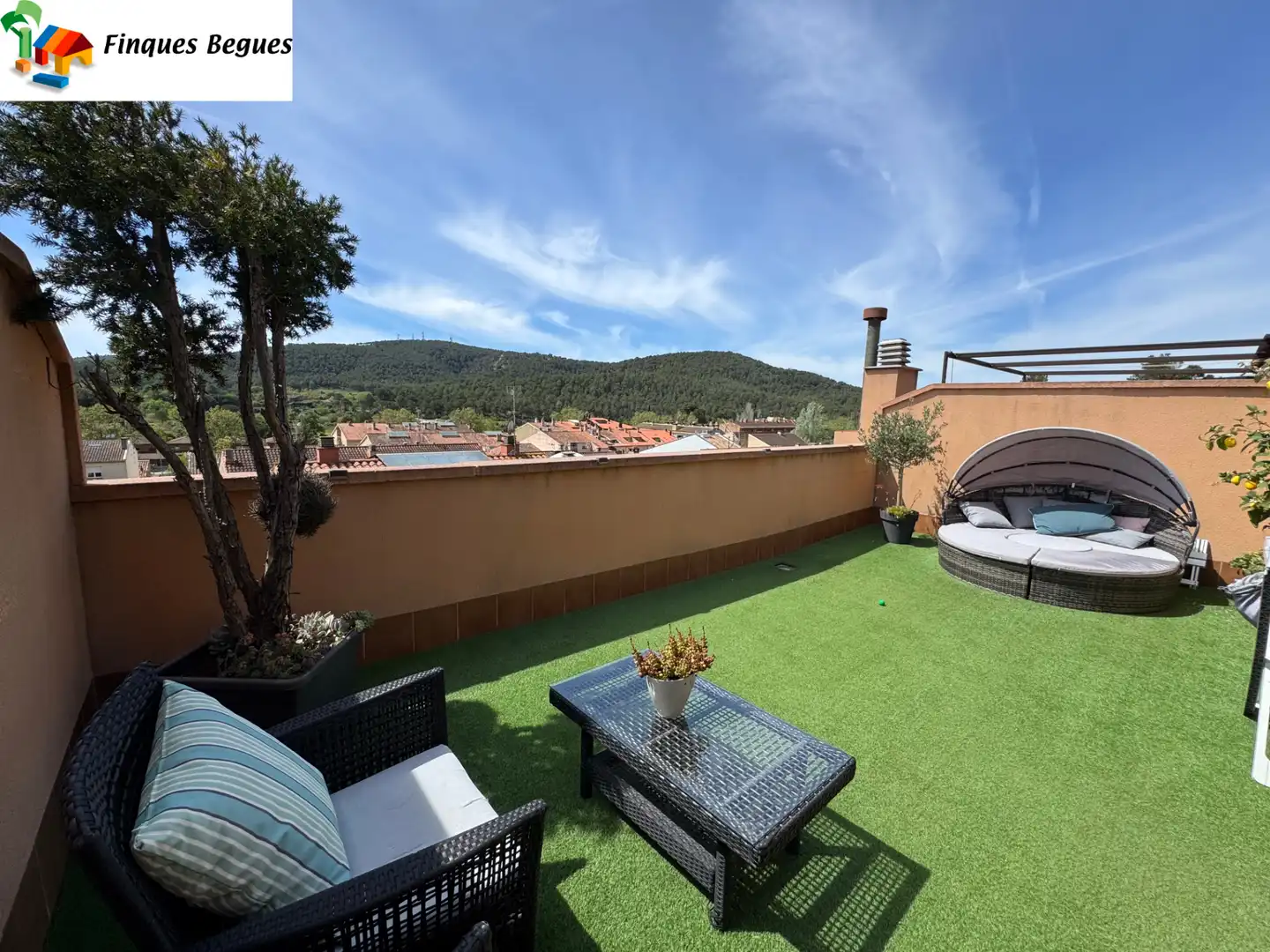 Terrassa de Dúplex en venda en Begues amb Calefacció, Parquet i Terrassa