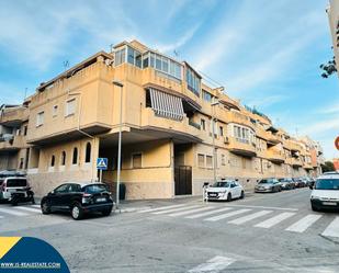 Vista exterior de Apartament en venda en Torrevieja amb Aire condicionat, Calefacció i Terrassa