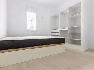 Flat for sale in Calle de Fernando Macías, San Pablo - Juan Flórez