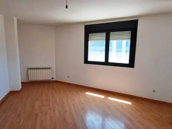 Wohnung zur Miete in Almacelles