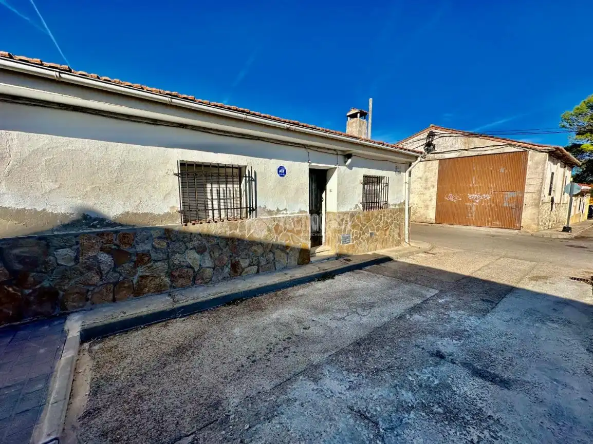 Semi-detached house for sale in Pozo de Guadalajara, imagen 2
