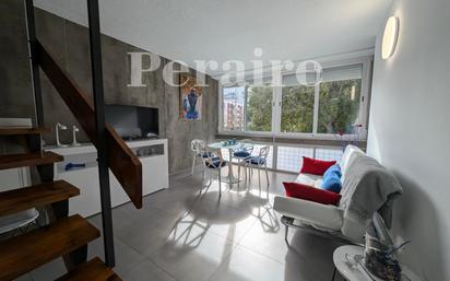 Bedroom of Duplex to rent in  Barcelona Capital  with Air Conditioner and Heating