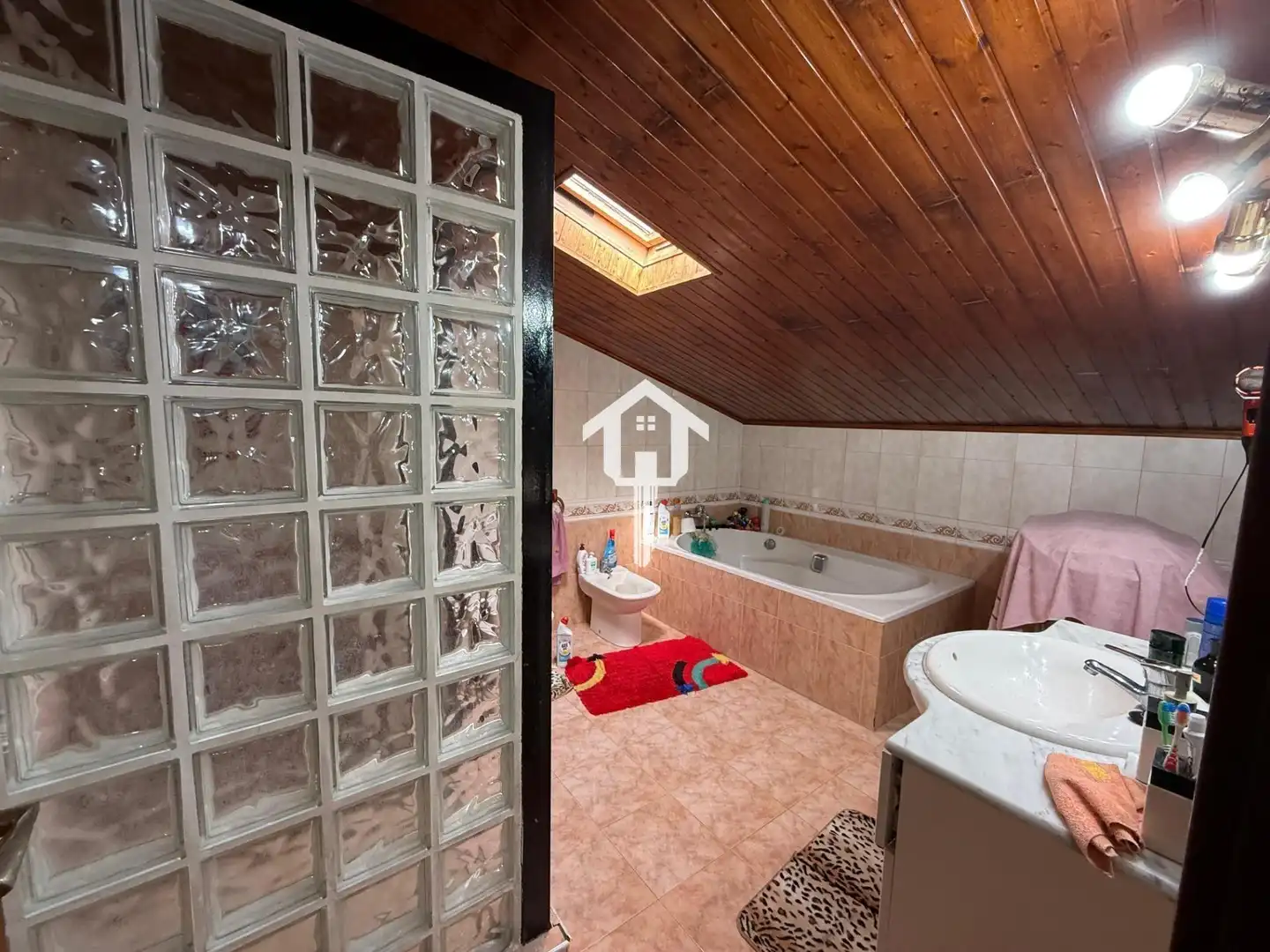 Bathroom of Houses for sale in Alicante / Alacant  with Furnished, Balcony and Jacuzzi