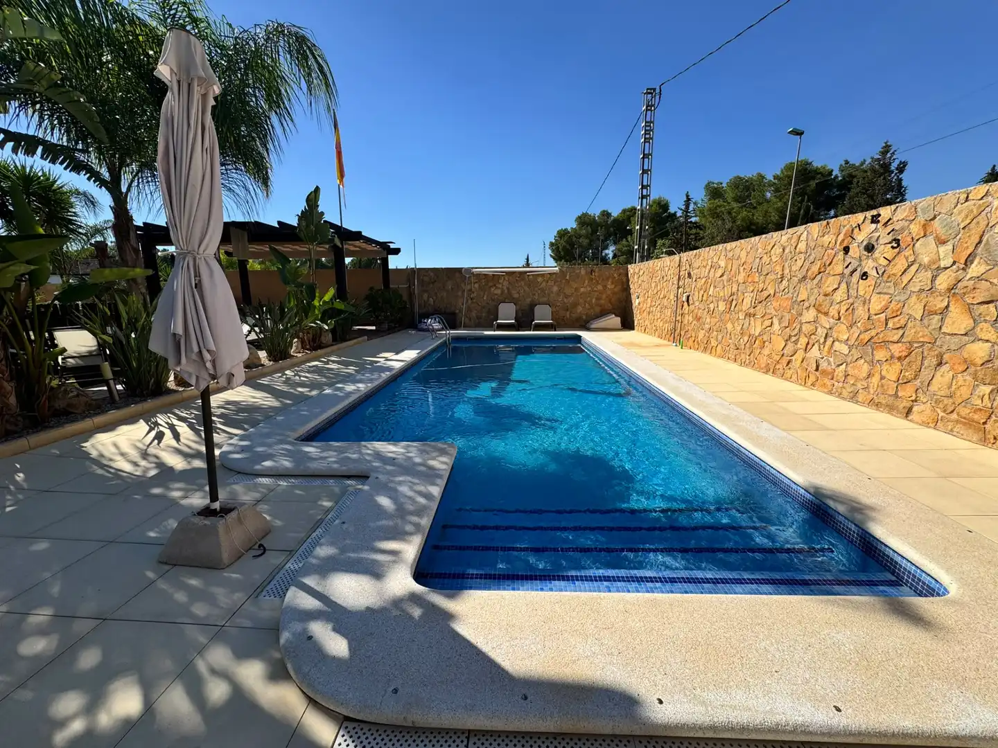 Chalet con piscina en venta en Calle Veinticuatro-Conejos, imagen 2