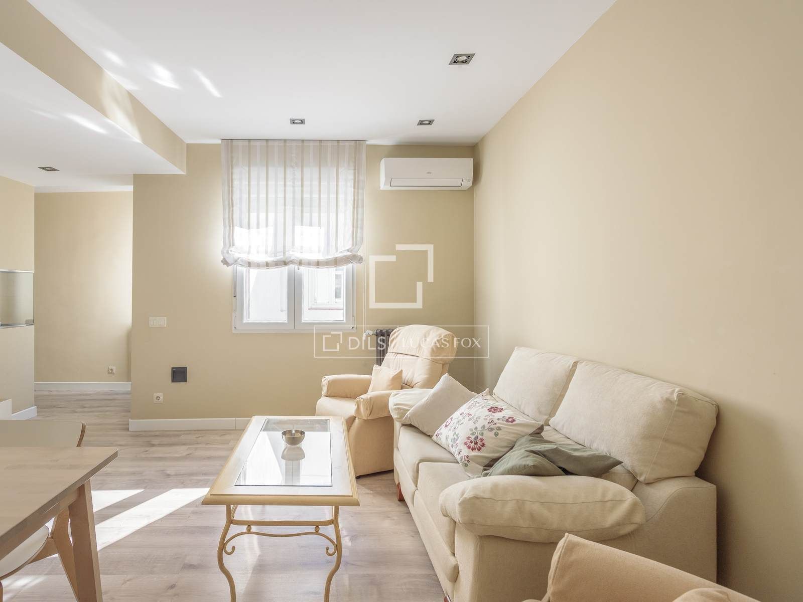 Living room of Flat for rent in San Esteban de Gormaz  with Air Conditioner, Heating and Parquet flooring