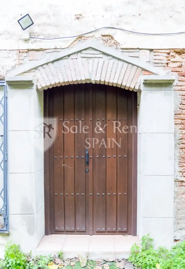 Vista exterior de Finca rústica en venda en Sant Pol de Mar amb Jardí privat i Traster