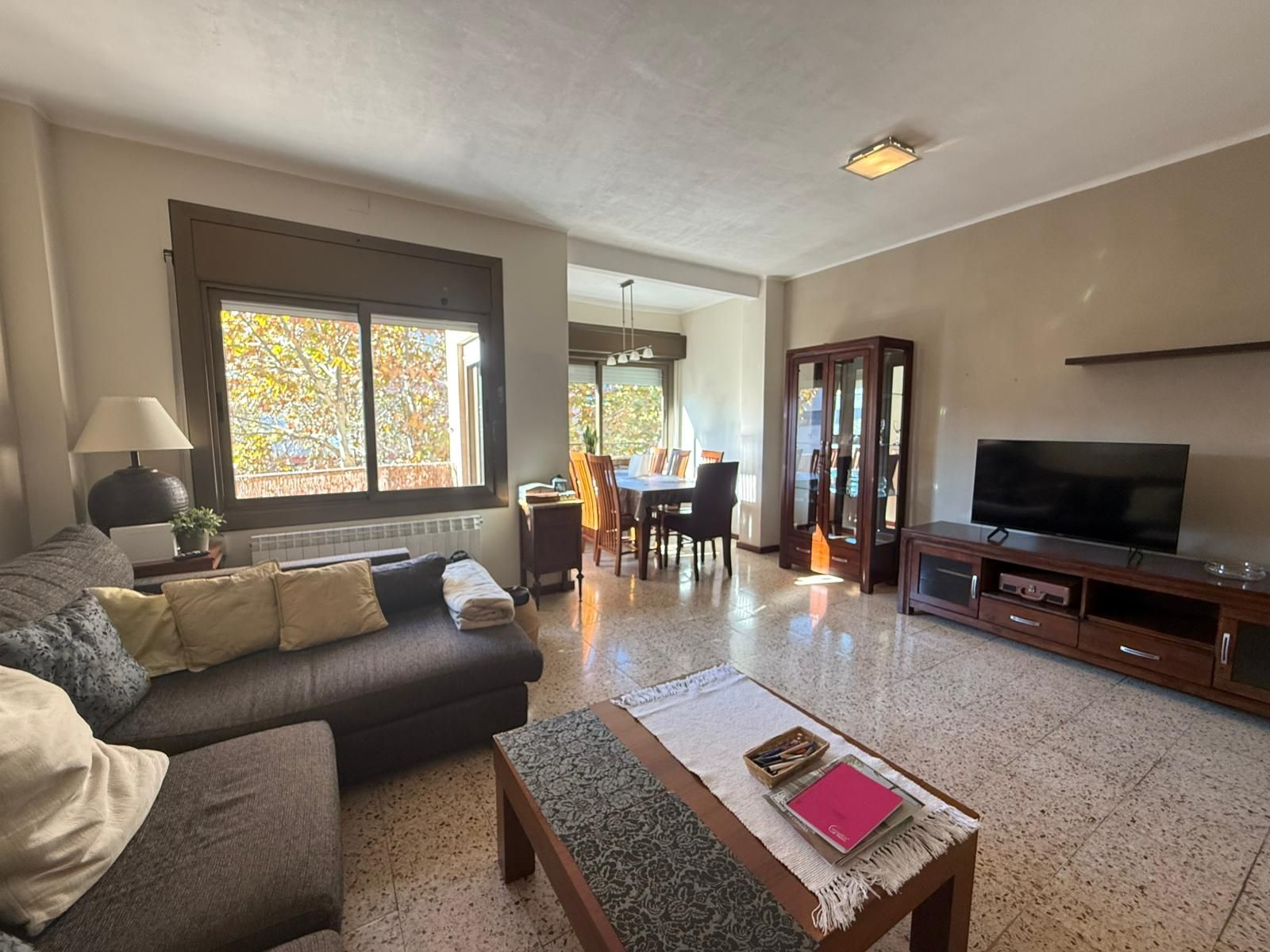 Sala d'estar de Pis en venda en Cornellà de Llobregat amb Calefacció i Balcó