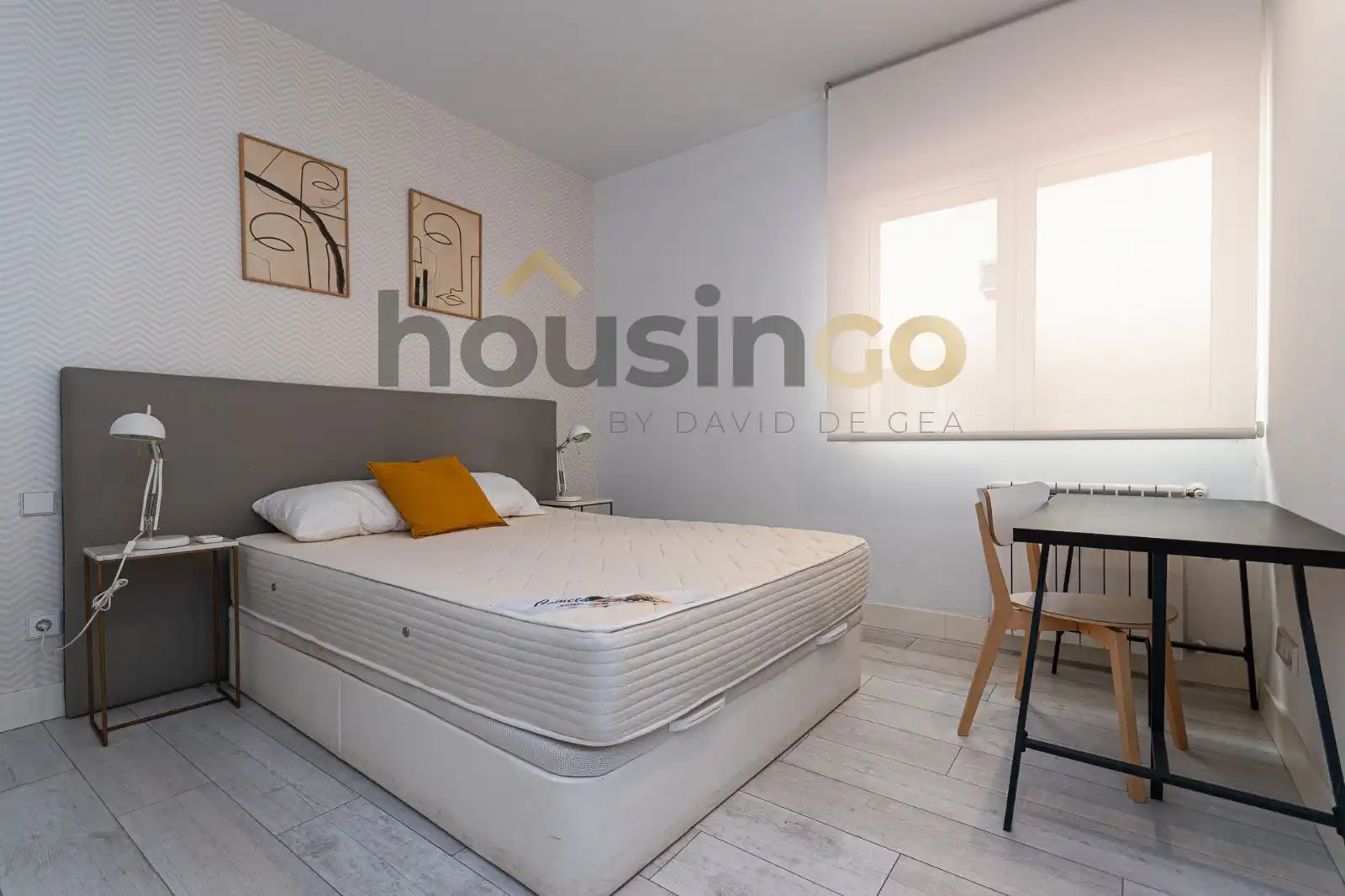 Bedroom of Flat for rent in Madrid  with Air Conditioner, Heating and Furnished