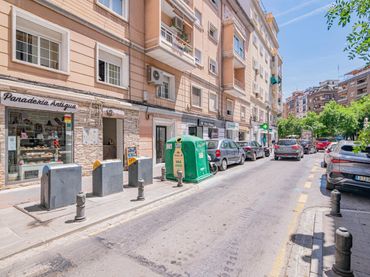 Pis amb ascensor en venda a Calle Calle Pedro Antonio de Alarcón 4