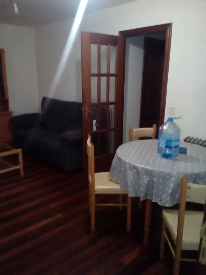 Comedor de Piso de alquiler en Santiago de Compostela  con Calefacción, Parquet y Amueblado