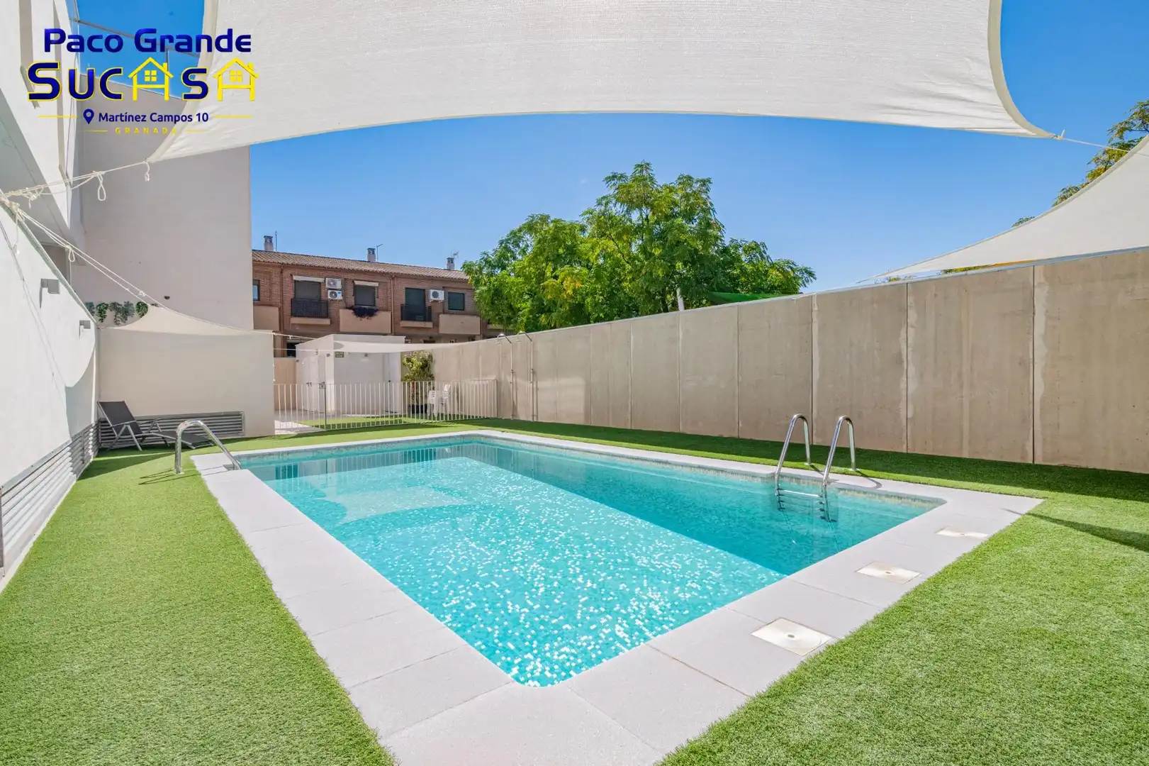 Swimming pool of Flat for sale in Poniente