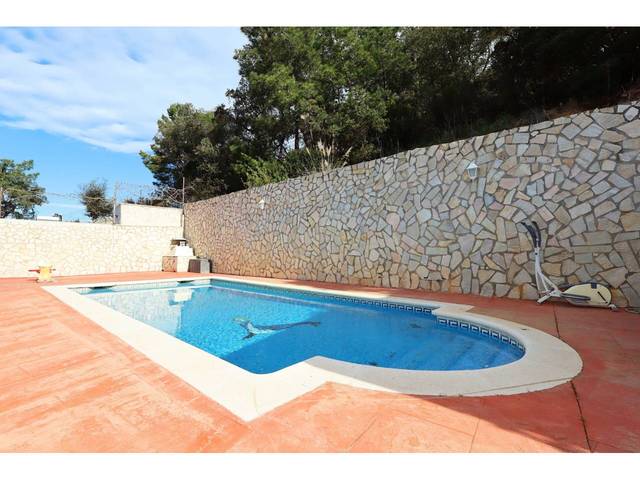 Casa-chalet en Venta en Calle Ciclamen en Aiguaviva Parc