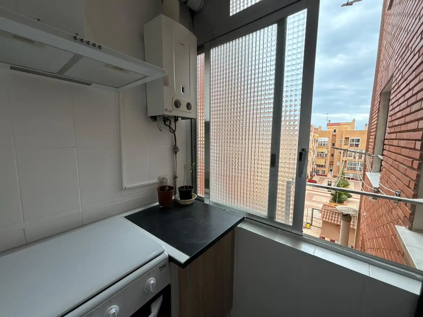 Cocina de Piso en venta en Alicante / Alacant con Balcón