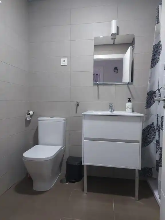 Bathroom of Flat for rent in Vélez-Málaga  with Air Conditioner, Private garden and Furnished