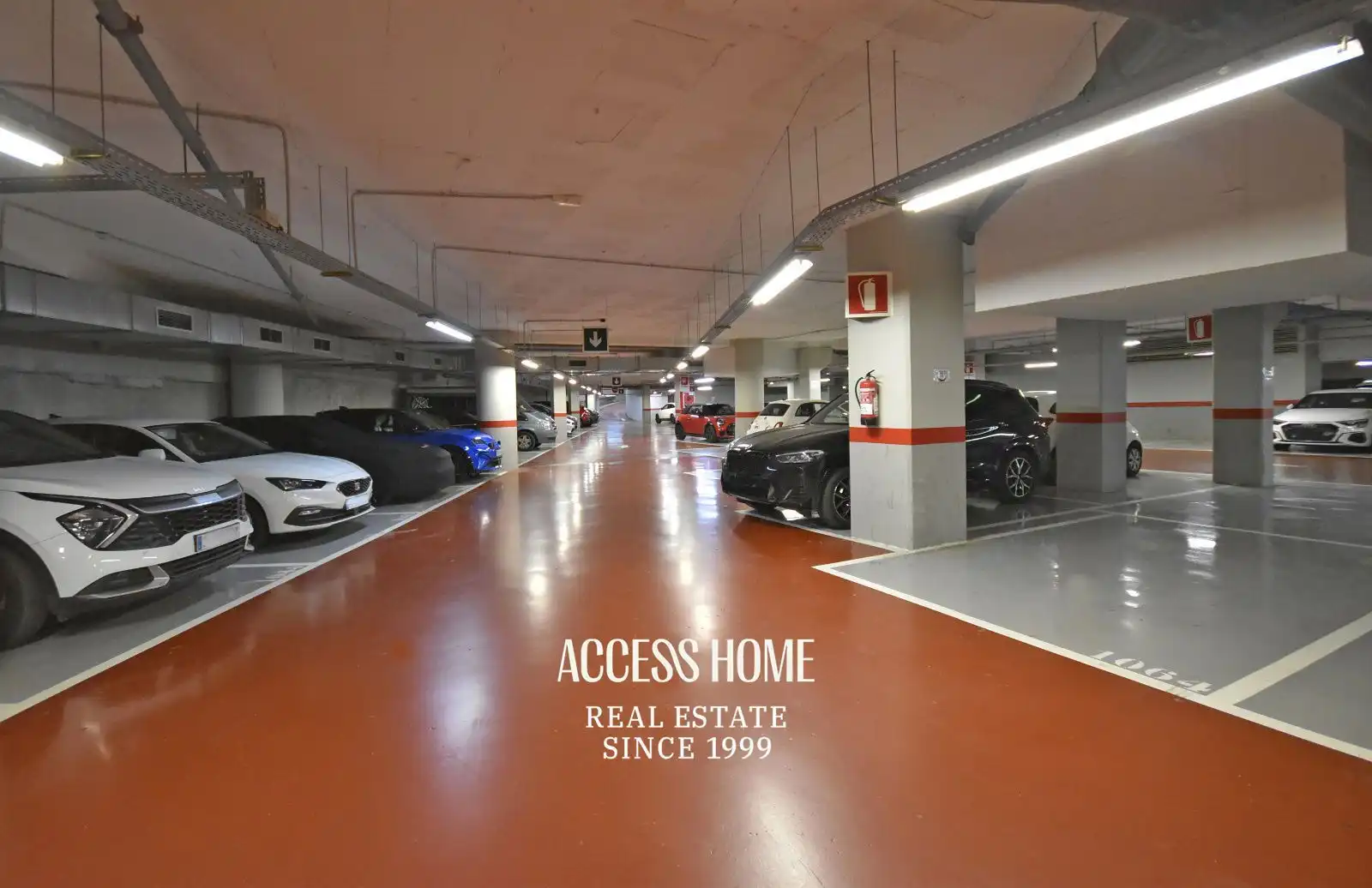 Parking of Office for rent in Badalona  with Air Conditioner, Heating and Internet