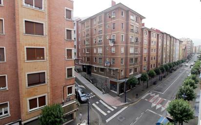 Vista exterior de Pis en venda en Portugalete amb Terrassa