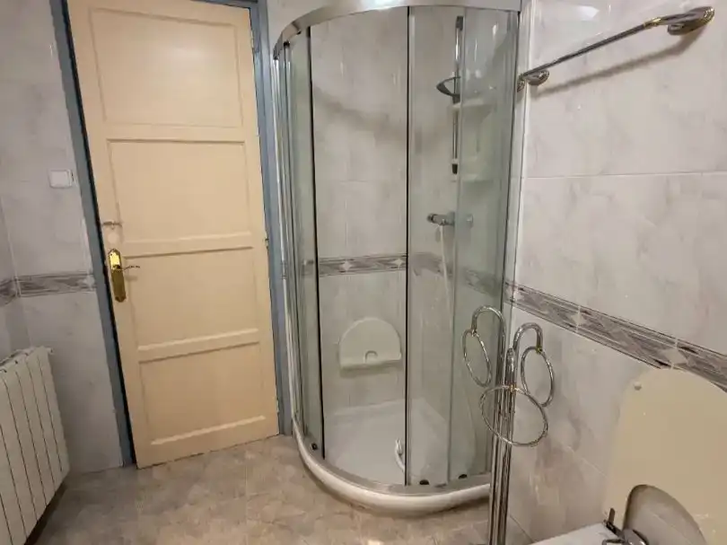 Bathroom of Flat for rent in Instituts - Universitat
