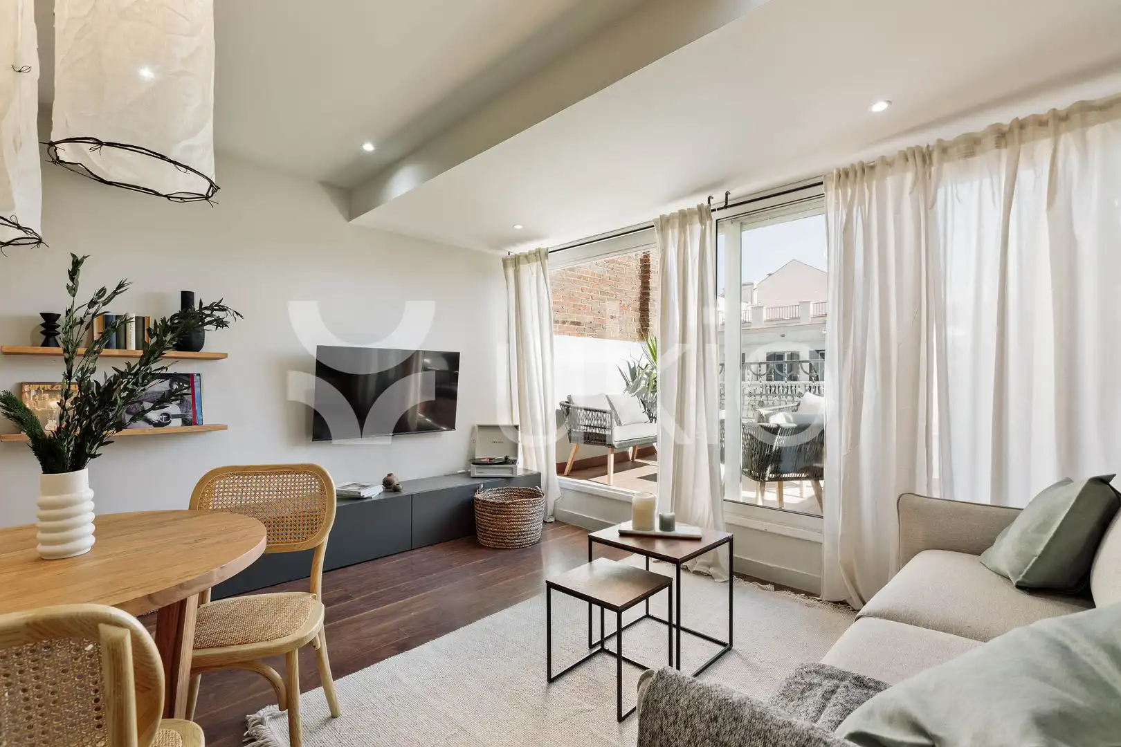 Sala de estar de Apartamento de alquiler en Barcelona con Aire acondicionado, Calefacción y Terraza