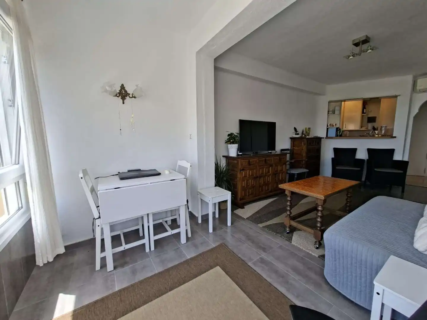 Living room of Study for rent in Algarrobo  with Air Conditioner, Swimming Pool and Furnished