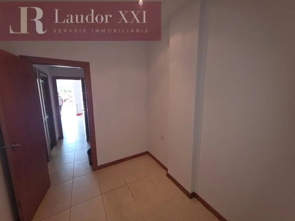 Wohnung zum Verkauf in Sabadell mit Klimaanlage